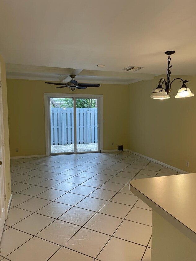 81 SW 3rd St, Pompano Beach, FL 33060 Townhome Rentals in Pompano