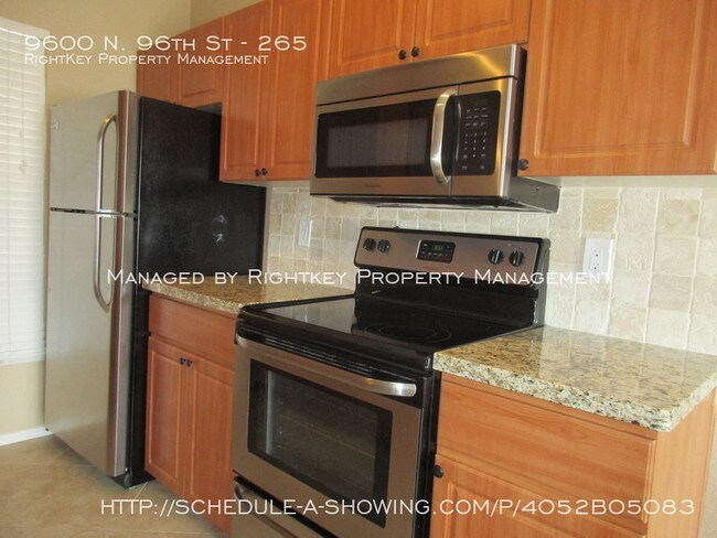 Foto del edificio - 9600 N 96th St