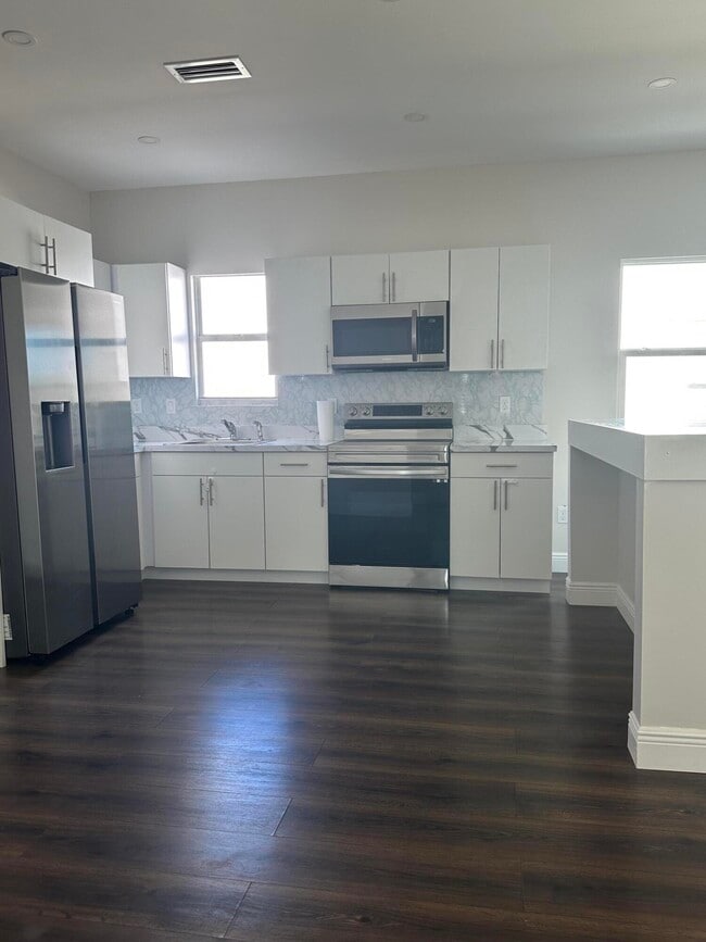 Foto del edificio - 4107 Virginia Terrace