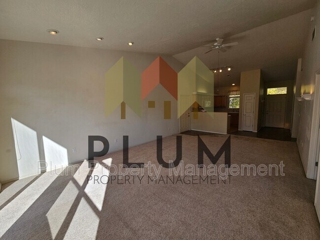 Foto del edificio - 5104 Village View Way