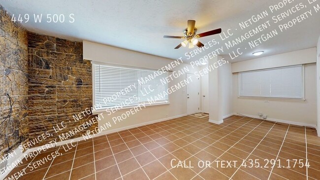 Building Photo - 5 Bedroom Milford Home available now