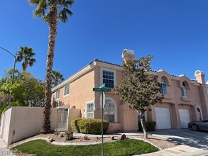 Building Photo - 8401 Sewards Bluff Ave