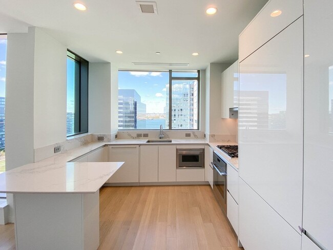 Building Photo - 133 Seaport Blvd