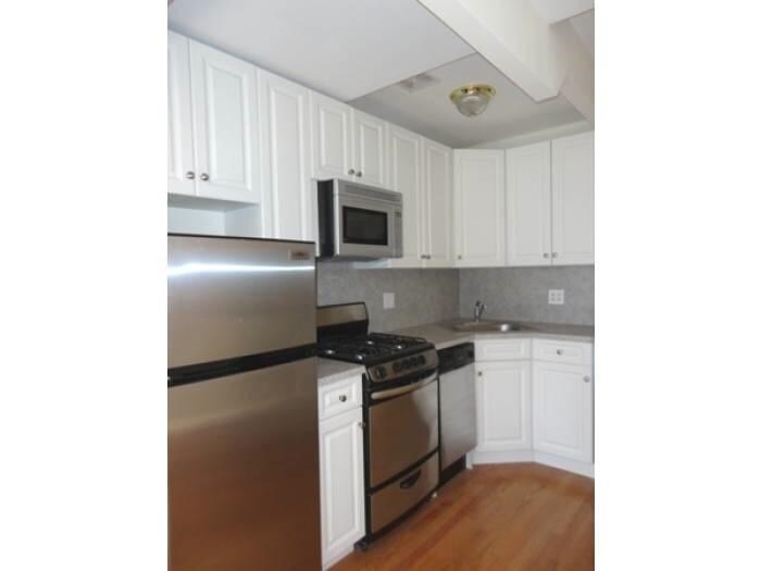 Cocina - 341 E 6th St