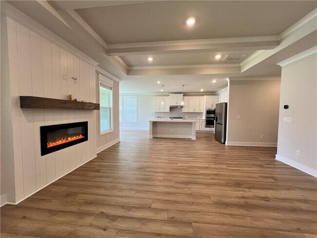 Building Photo - 905 Winding Rose Dr