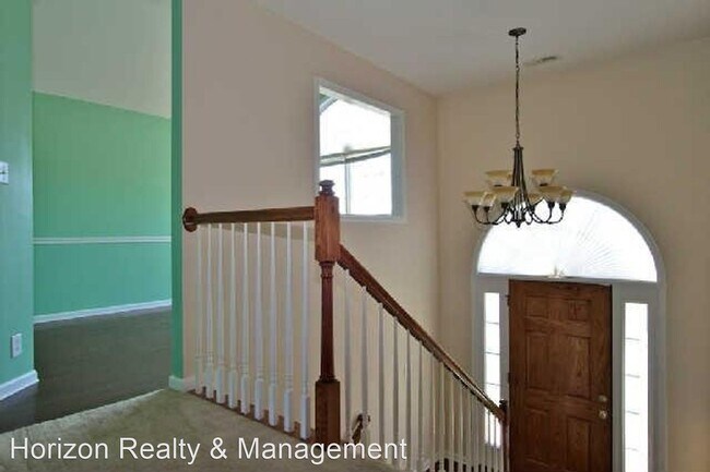 Building Photo - 4 br, 3 bath House - 137 Buttermere Dr