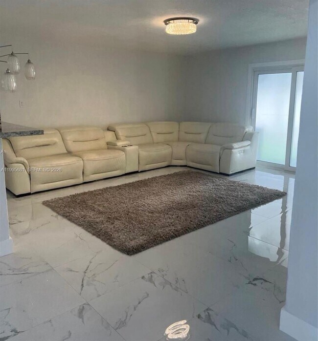 Foto del edificio - 19314 SW 121st Ct