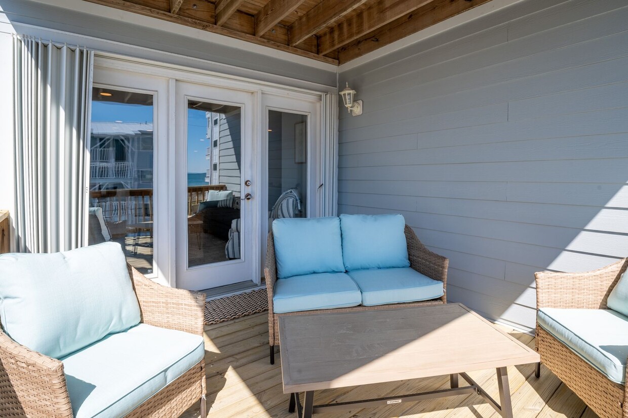 OFF-SEASON FURNISHED MONTHLY RENTAL **PRIC... - OFF-SEASON FURNISHED MONTHLY RENTAL **PRIC...