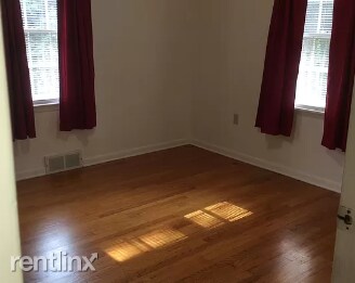 Building Photo - 2 br, 1 bath House - 1191 Airport Rd