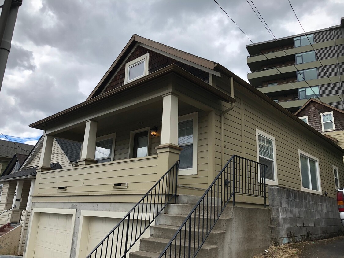 Foto principal - Light and bright one bedroom near PSU in S...