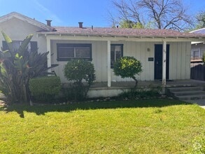 Building Photo - 217 Olive Ave