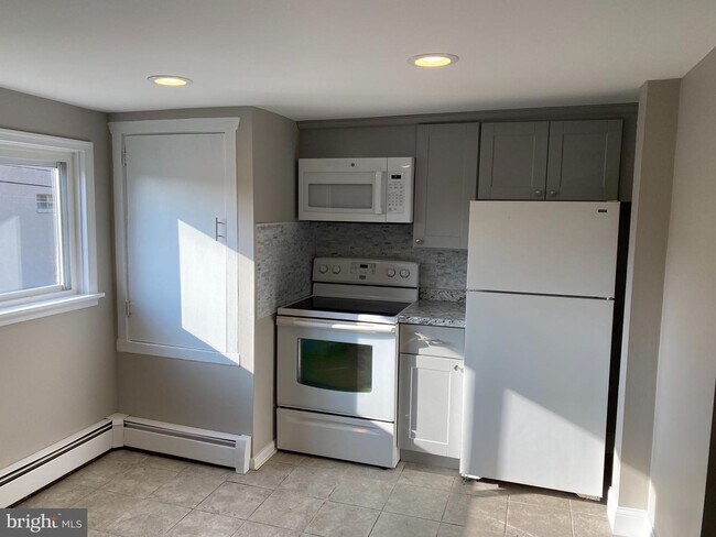 Foto del edificio - 4308 Bethlehem Pike