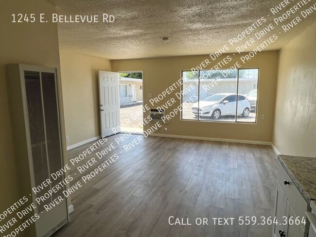 Building Photo - Atwater Studio Available!