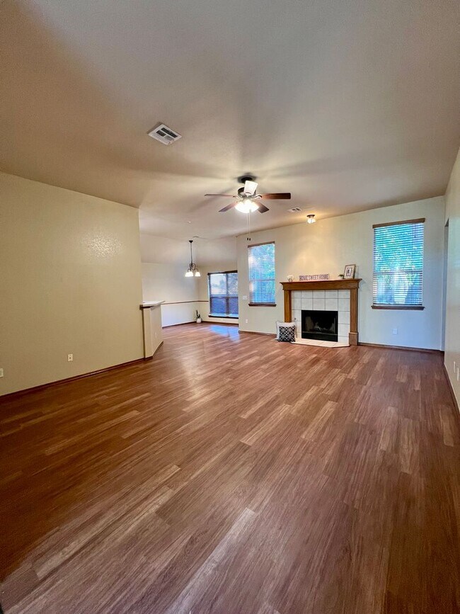 Foto del edificio - Lovely Rental Home in Heatherwood Neighbor...