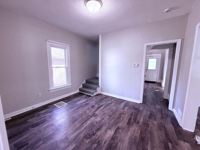 Foto del edificio - 3-Bed House in Waterloo