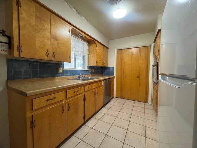 Foto del edificio - 2000 S Richardson Ave