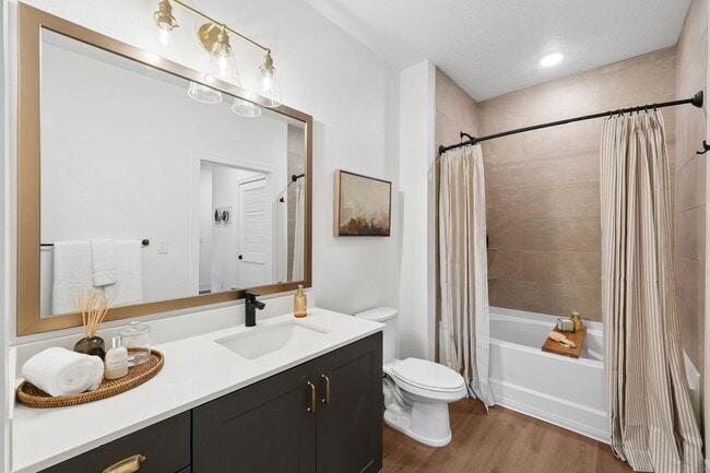 Building Photo - Atori Lakewood Ranch