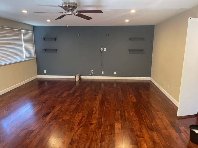 Building Photo - 6262 Camino Verde Dr
