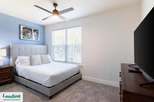 Building Photo - 435 Encore Way