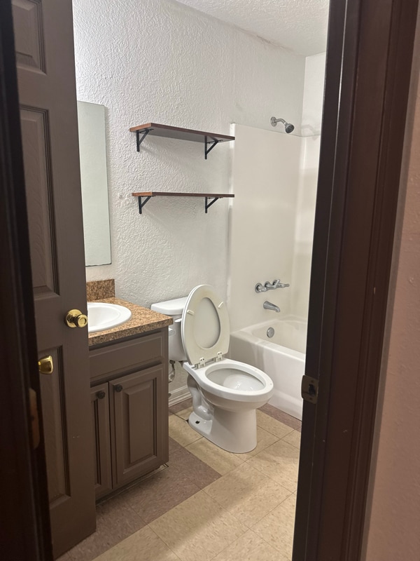 Foto del edificio - 110 Farm to Market 82