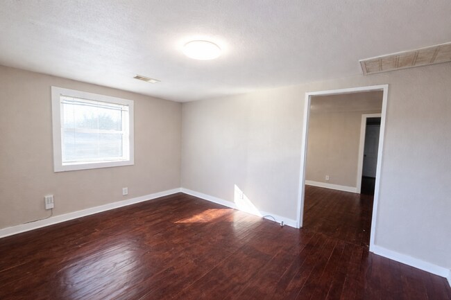 Foto del edificio - 5012 Avenue K Ave