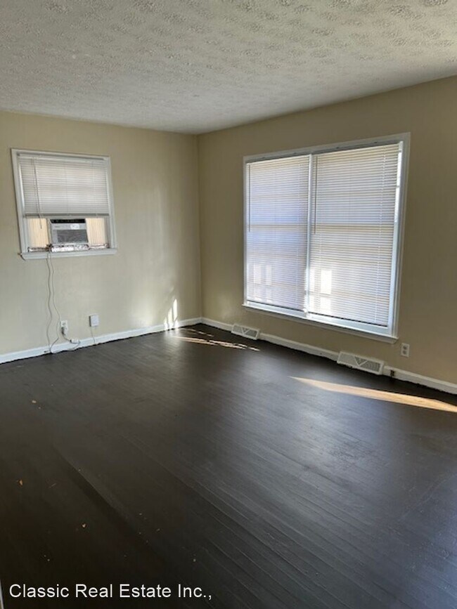 Building Photo - 3 br, 1 bath House - 1740 Costigan Drive
