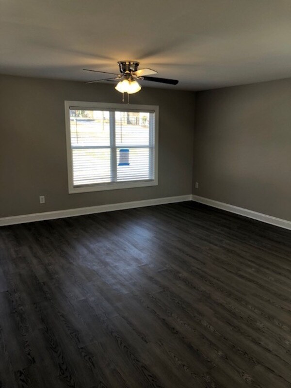 Foto del edificio - 201 Young Ave SW