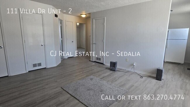 Foto del edificio - 111 Villa Dr