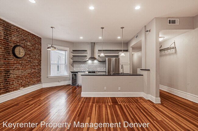 Building Photo - 2 br, 1 bath House - 1210 E Colfax  Unit 304