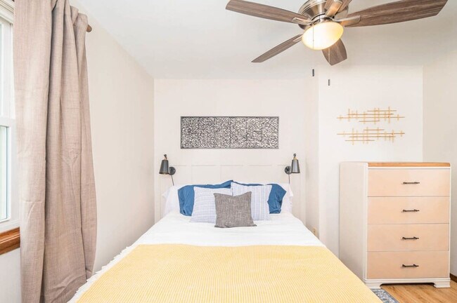 Foto del edificio - 1207 W Ridgeview Dr