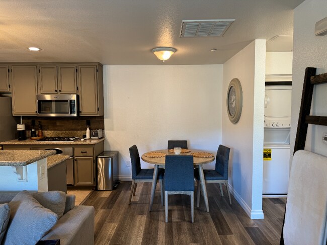 Building Photo - 9728 Marilla Dr