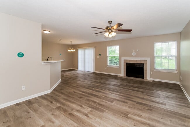 Foto del edificio - 7153 Wellwood Dr