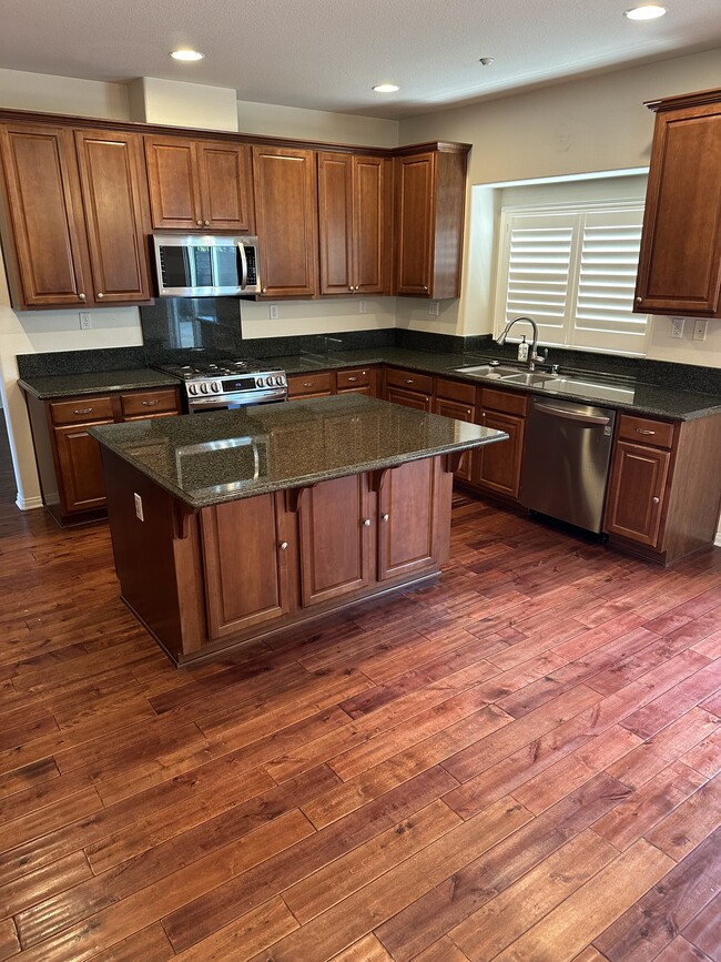 Foto del edificio - 16275 Summerset Street