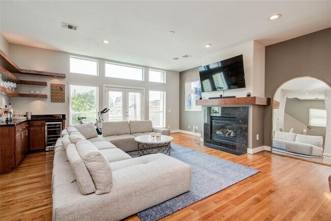 Foto del edificio - 5336 Darling St