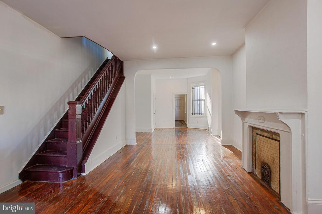 Foto principal - 5820 Vine St