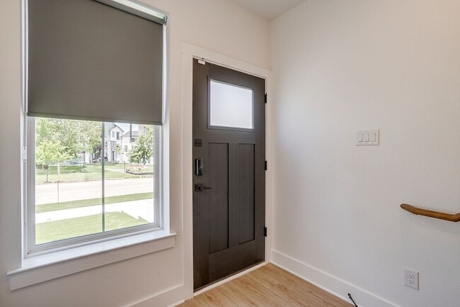 Foto del edificio - 2335 Benbrook Blvd