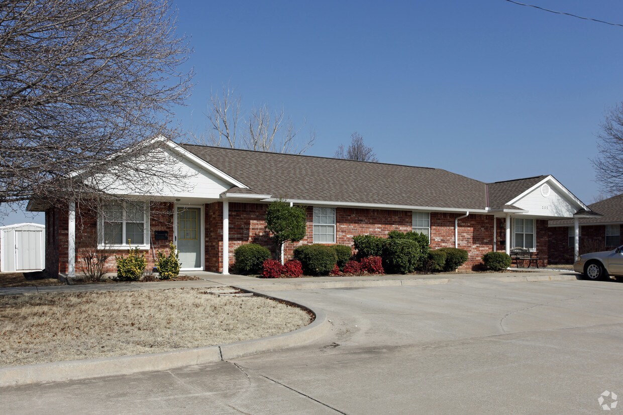 200211 Ruth Pl, Tecumseh, OK 74873 Apartments in Tecumseh, OK