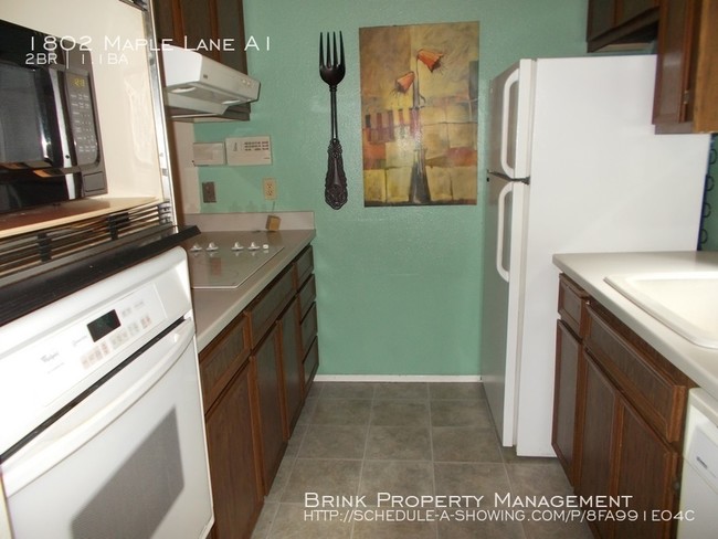 Foto del edificio - 1802 Maple Ln