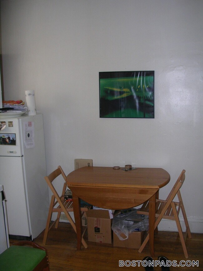 Foto del edificio - 211 Park Dr