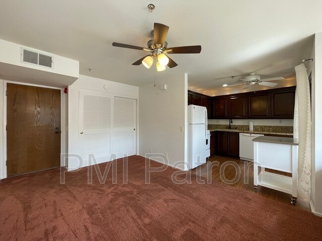 Building Photo - 301 N Ford Ave
