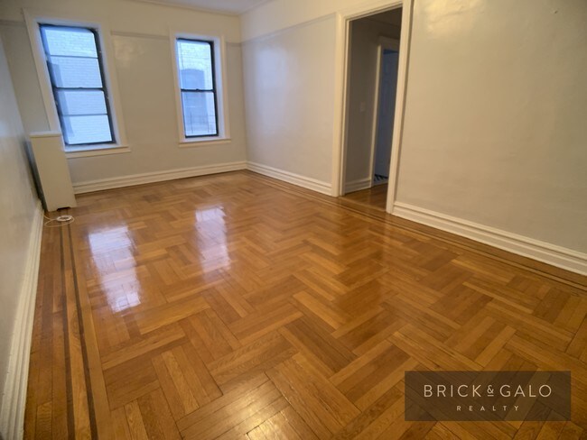 Foto del edificio - 2157 Ocean Ave