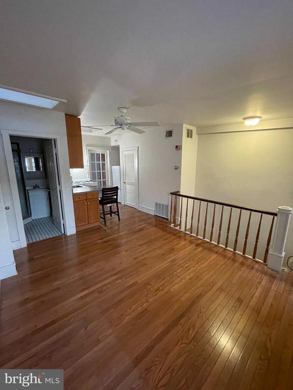 Foto del edificio - 2211 Pine St