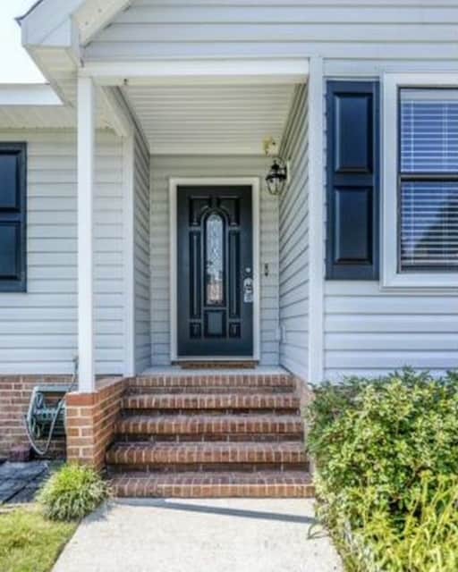 Building Photo - 6811 Beaverstone Dr