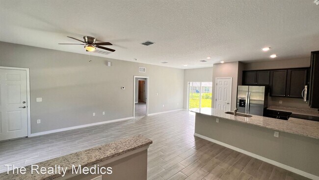 Building Photo - 3 br, 2 bath House - 2584 Rayburn Ave SE