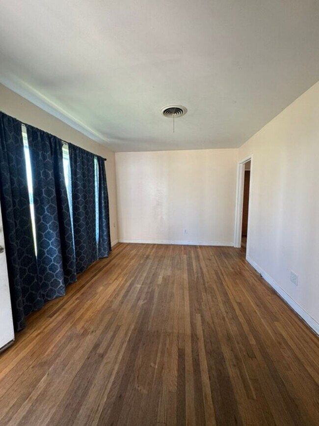 Foto del edificio - 4312 S Hayden St