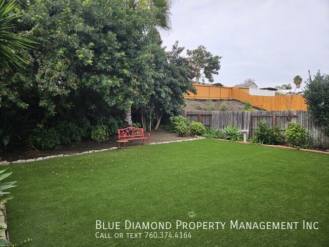 Building Photo - 1615 Peacock Blvd