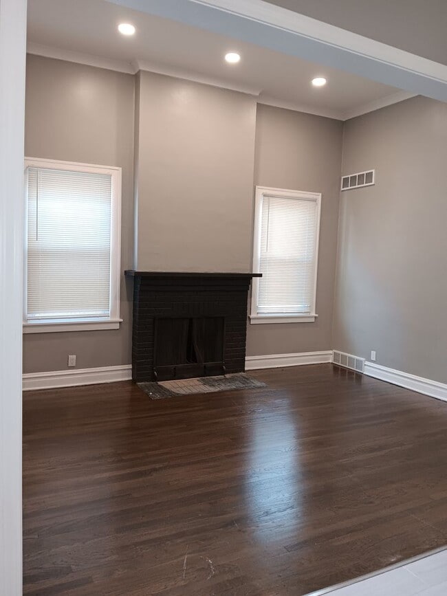 Foto del edificio - Spacious 2 Bedroom Home