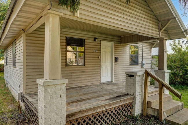 Foto del edificio - Charming and Updated Home on a Quiet Stree...