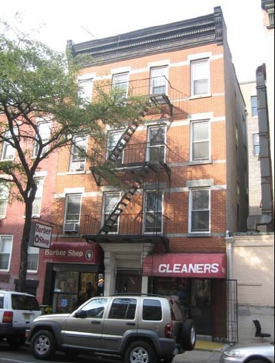 Building Photo - 343 E 21st St