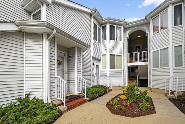 Building Photo - 802 Jesse Way